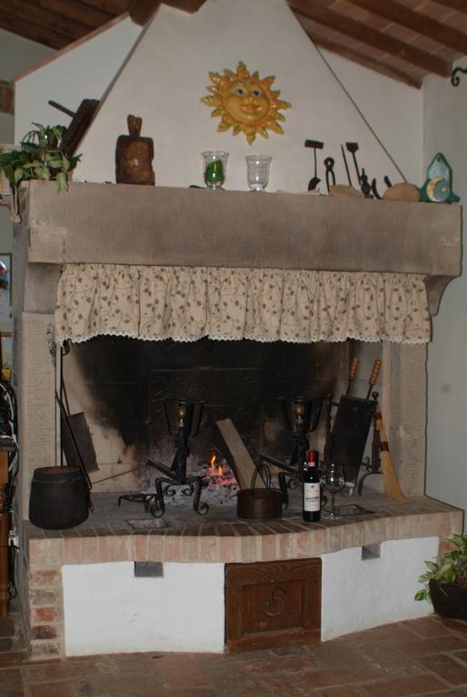 אסיאנו Agriturismo Podere Alberese מראה חיצוני תמונה