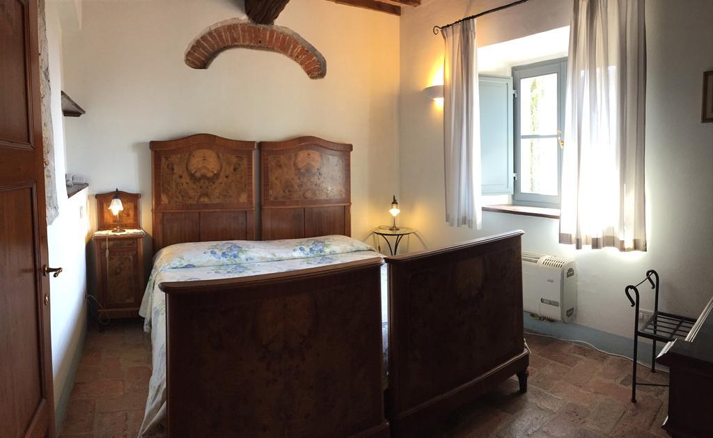 אסיאנו Agriturismo Podere Alberese מראה חיצוני תמונה
